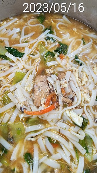 早點--茄汁鯖魚湯麵