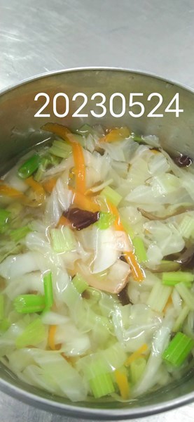 午餐--綜合蔬菜湯