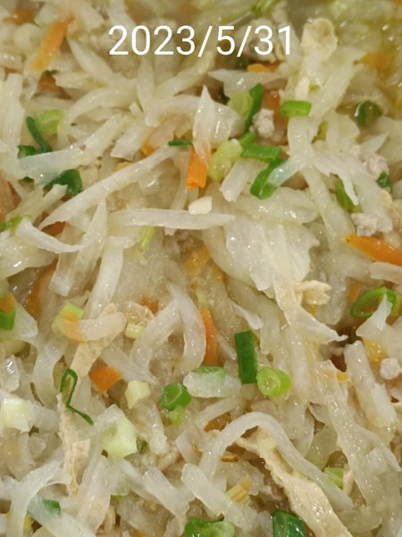 午餐--蘿蔔炒肉末