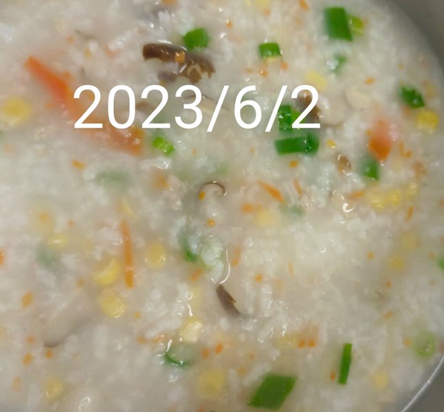 午餐--玉米肉茸粥