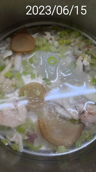 午餐－－冬瓜雞骨湯