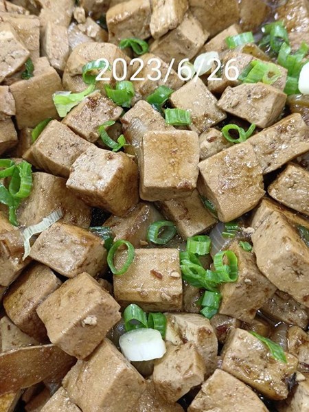 午餐沙茶滷豆干