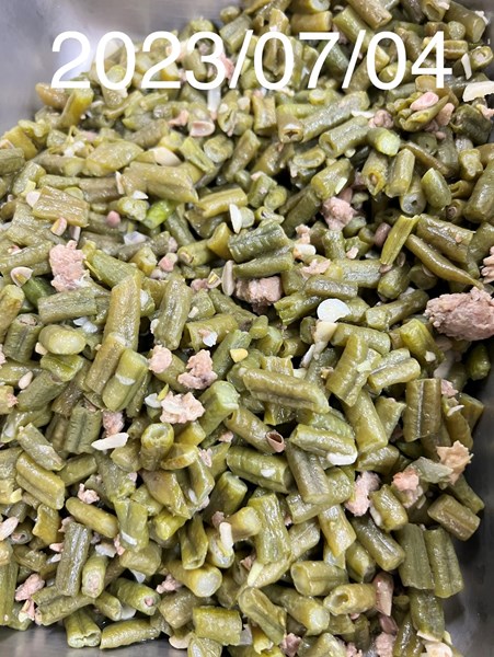 午餐--蒜香肉末長豆